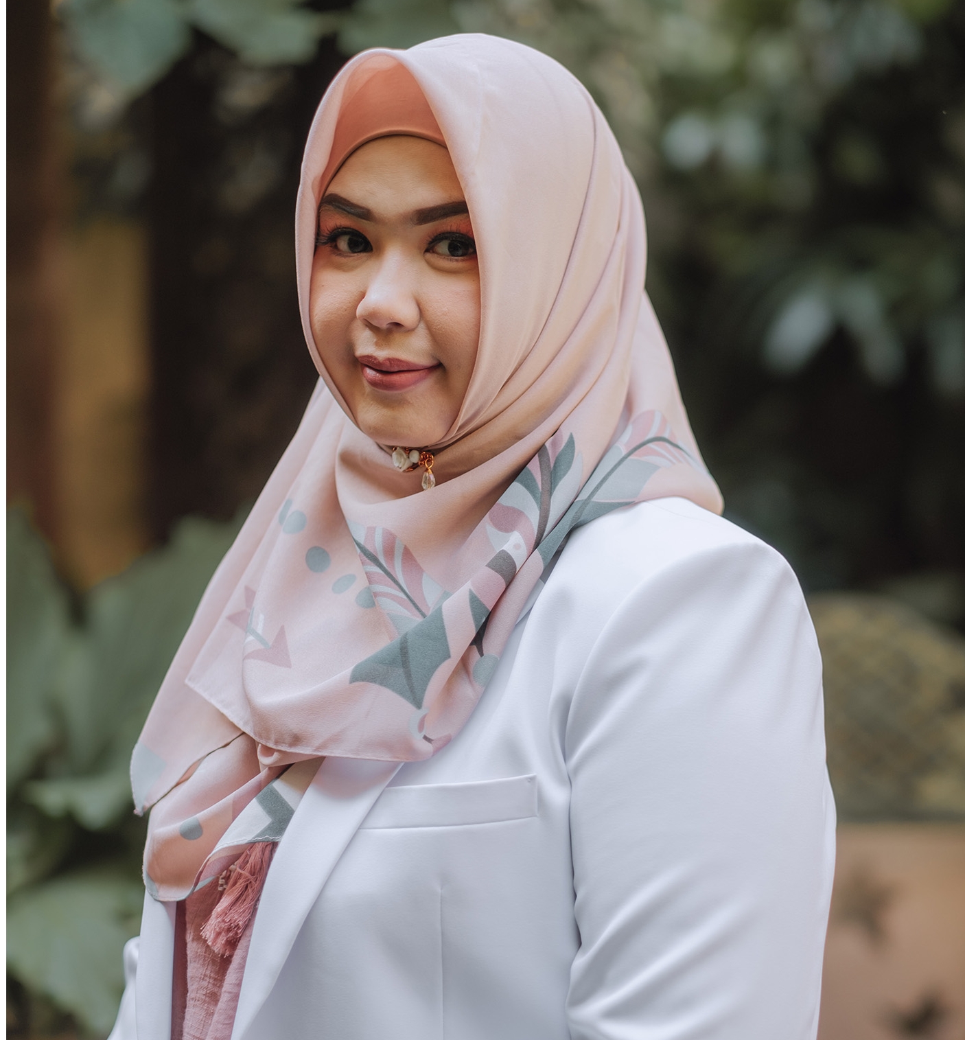 dr. Maha Atma Dian Ishvara, Sp.M